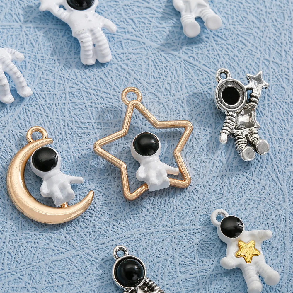 Pendentif astronaute mignon, accessoires de bijoux à faire soi-même, huile soleil, lune et étoile, accessoires pour vêtements à la mode
