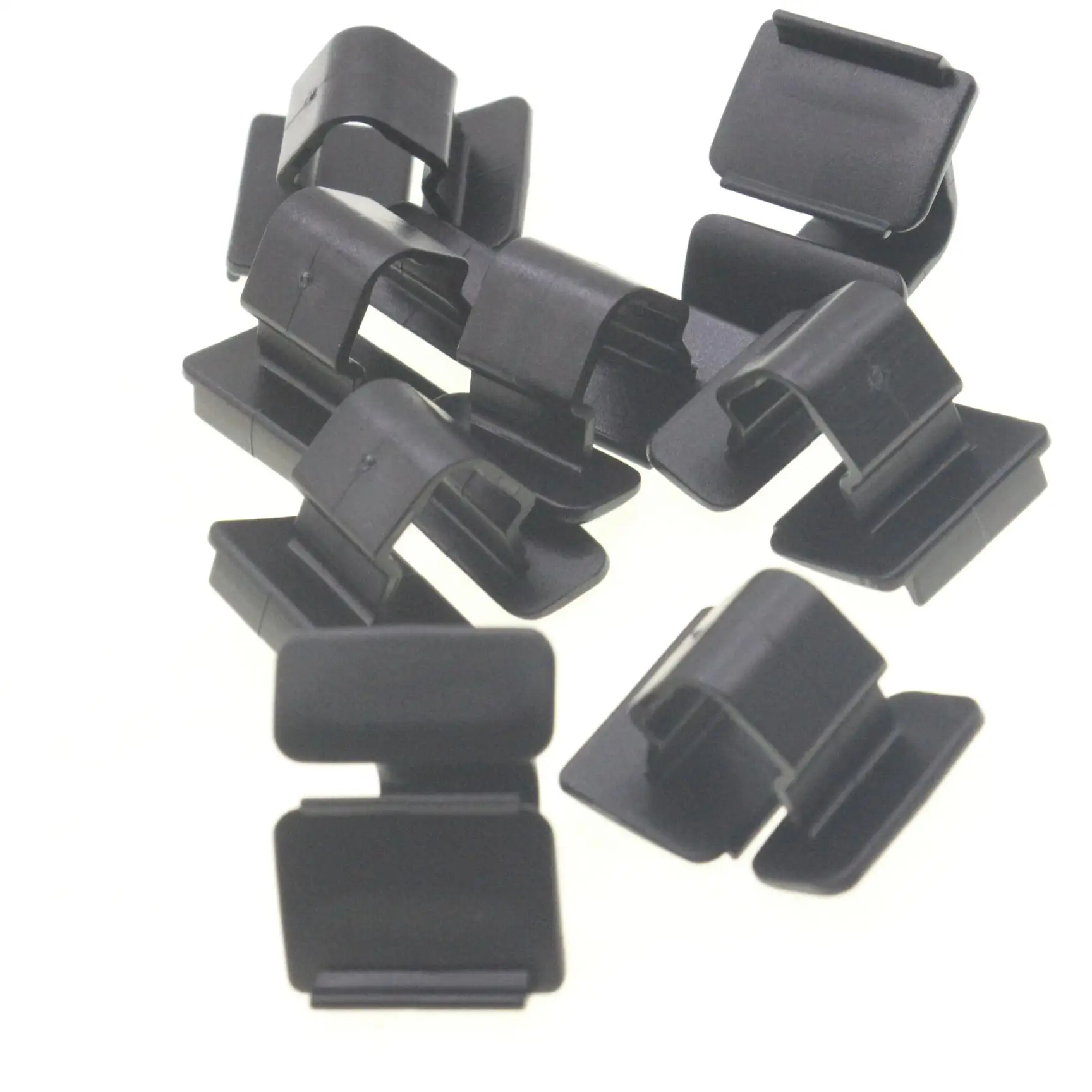 

10 Pcs Hood Insulation Retainer Clips For Dodge Hornet Jeep Renegade Ram ProMaster City 2015-24 Black Nylon Fastener 0046804433