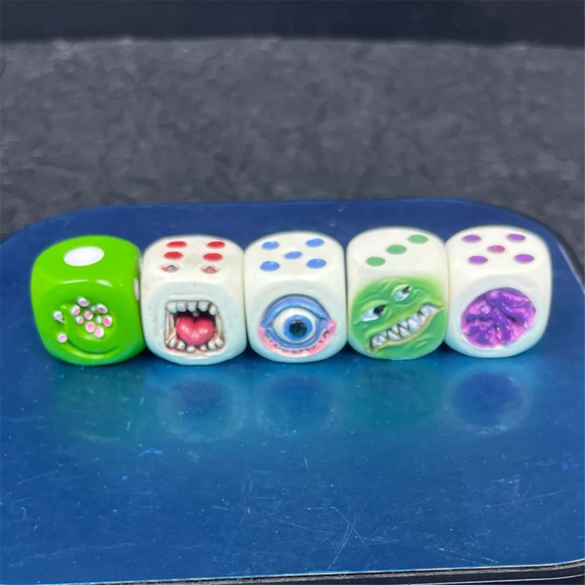 Halloween Mini Landscape Big Eyes Mouth Cute Devil Six Sides Resin Dice Craft Home Decor Toy Ornaments