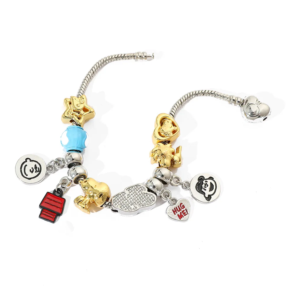 Cute Snoopy Cartoon Peripherals Personalized Creative Bracelets for Girls Sweet and Cute Fashion Pendant Bracelets