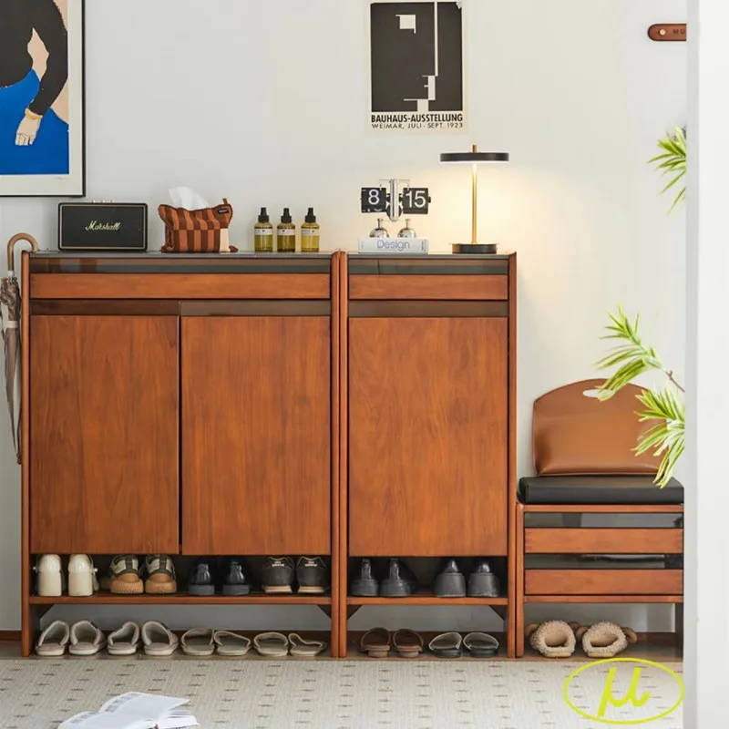 Solid wood shoe cabinet, retro large-capacity integrated at the door of the home, against the wall 2025 new entry corridor entra