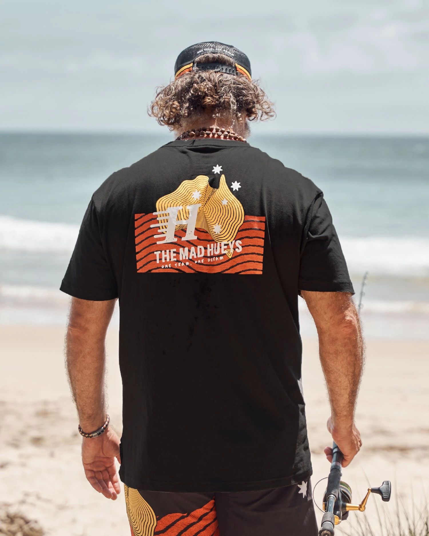 Vintage Sunset Horizontal Waves Australia Outline Fishing Graphic Tee Cotton Mens Womens T-Shirt Summer Outdoor Casual Top