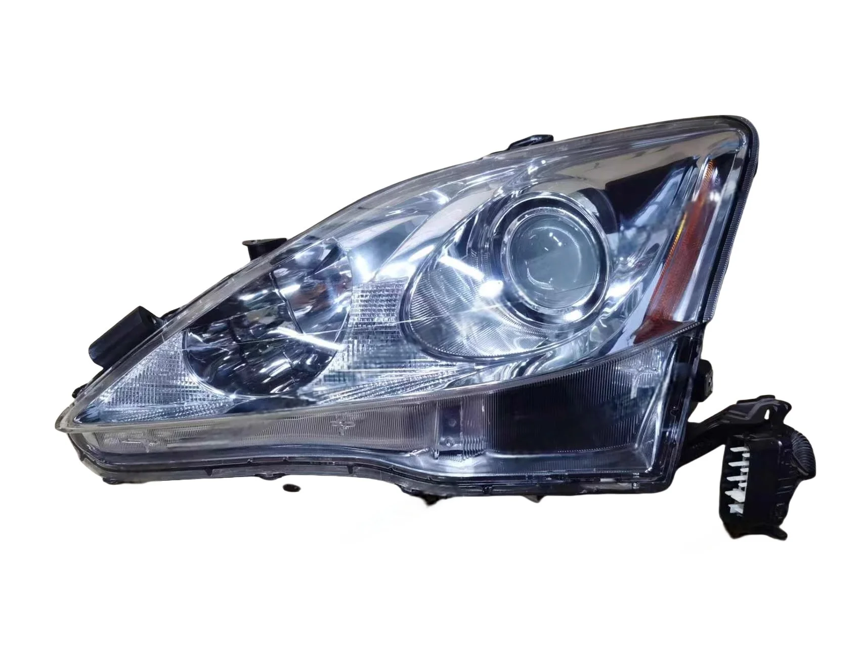 مناسبة للمصابيح الأمامية للإضاءة الأمامية لكزس LS300 مع فتق من 06-12 الثنائيات الباعثة للضوء الأيسر والأيمن