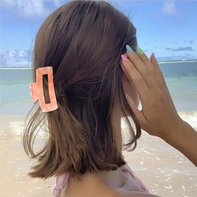 

652F Colorful Hair Claw Clip Hair Claw Nacreous Adornment Large Hair Barrettes