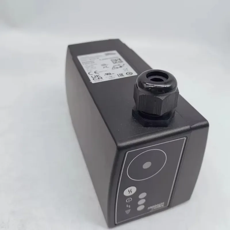 Flame Detector Ultra Sensitive UV Sensing for Zero False Alarms in Industrial Combustion UVC1 D0G1A UVC1 D1G1A UVC1 L1G1A