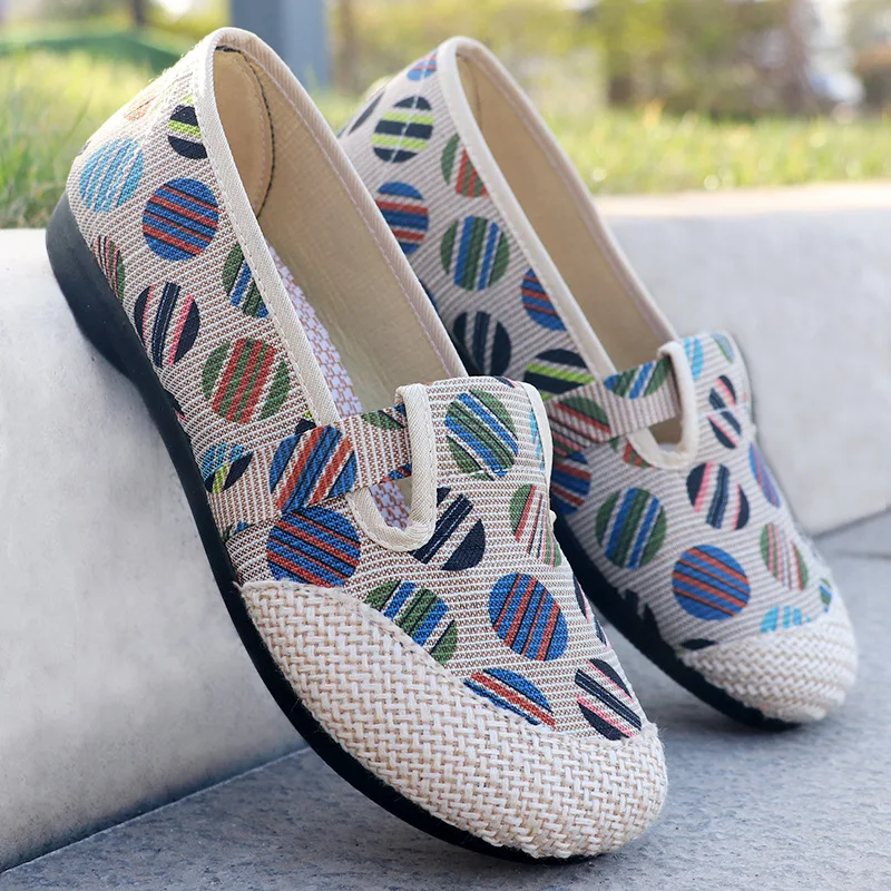 Summer new hand-woven women's shoes polyurethane soft-soled cloth shoes walking breathable sandals