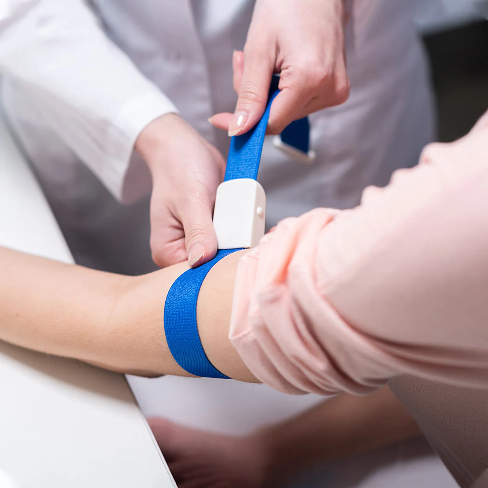 6Pcs ABS Plastic Tourniquets Elastic Buckle Band Quick Release Emergency First Aid Stop Bleeding Hemodialysis Infusion