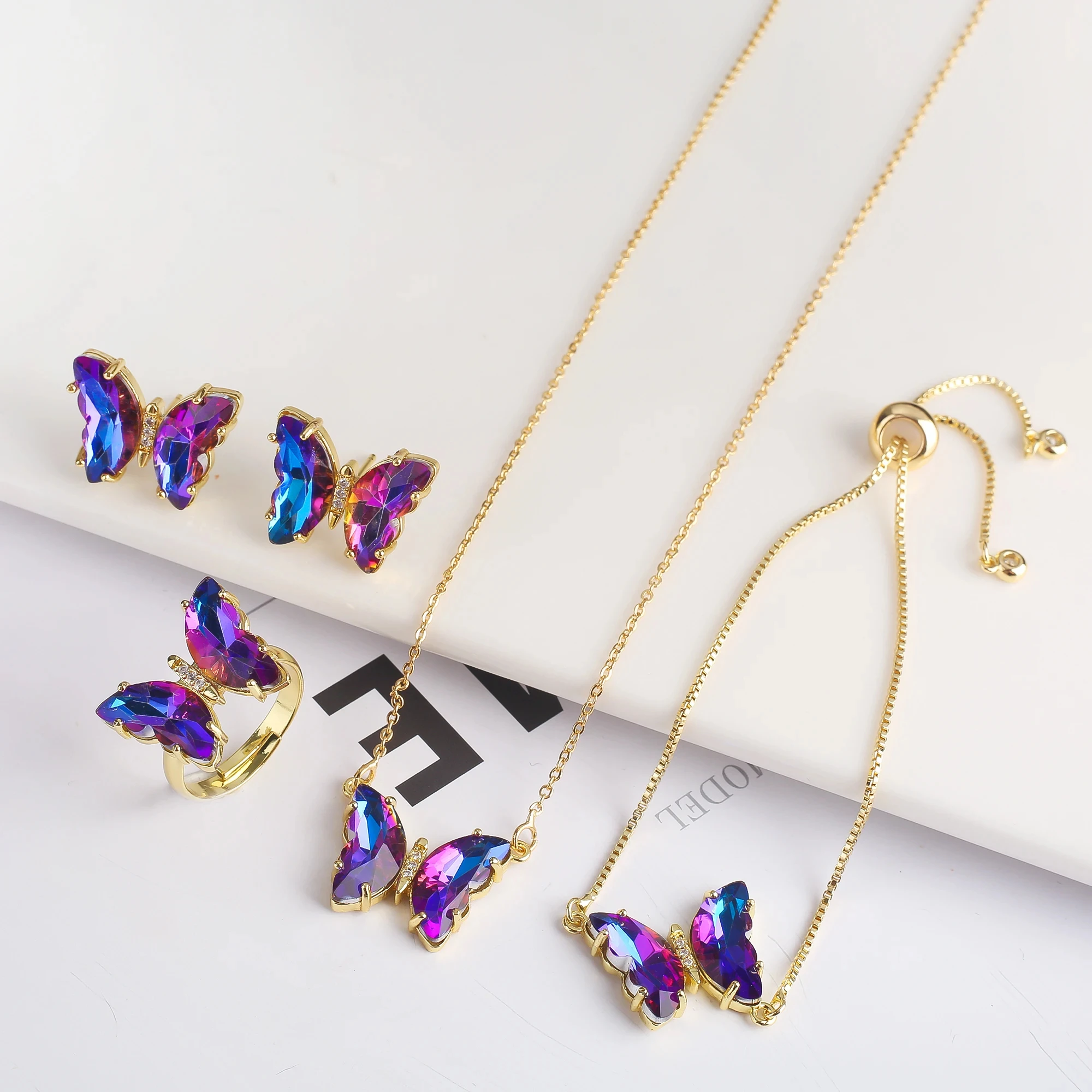 Women Shiny Crystal Butterfly Pendent Necklace Sets Romantic Jewelry Bracelet Ring Necklace Earring Set Dinner Dress Accessories