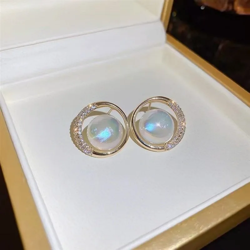 925 Silver Needle Korean Sweet Bright Pearl Earrings For Women Jewelry 2026 Trending New Fashion Crystal Circle Earrings O81