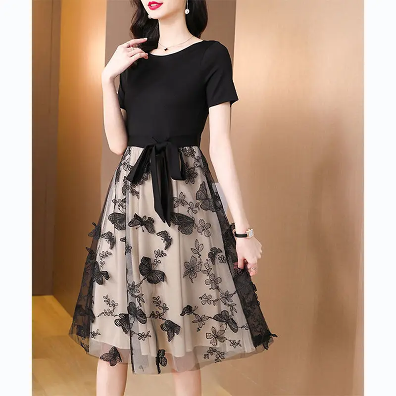 

Elegant Socialite Fashion High-end Embroidery Fake Two-piece Mesh Dress Women O-neck Short Sleeved Bow Drawstring A-line Dresses