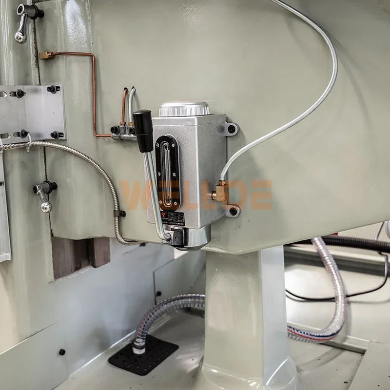 Hot Sell Manual Vertical Turret Milling Machine X6325