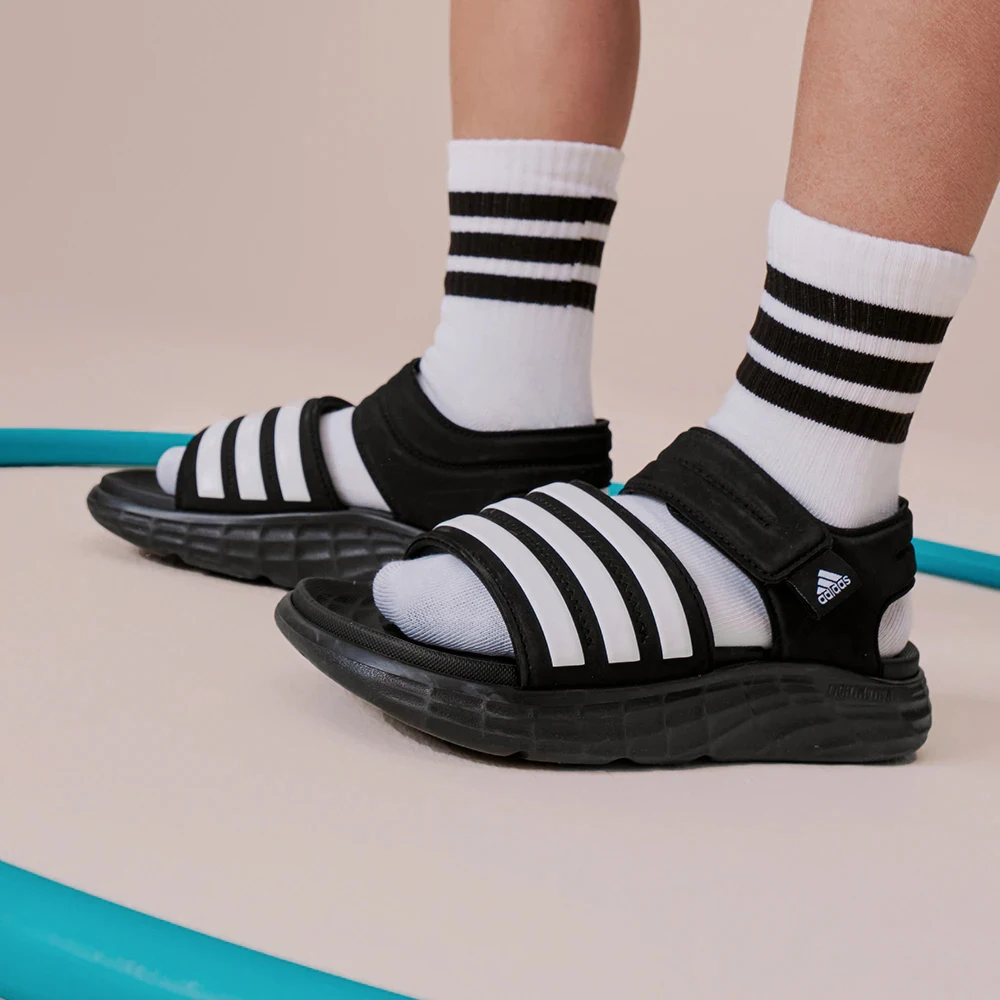 sandali-sportivi-adidas-kids-3-stripes-regolabili-per-l'estate-da-spiaggia-per-bambini-e-bambine