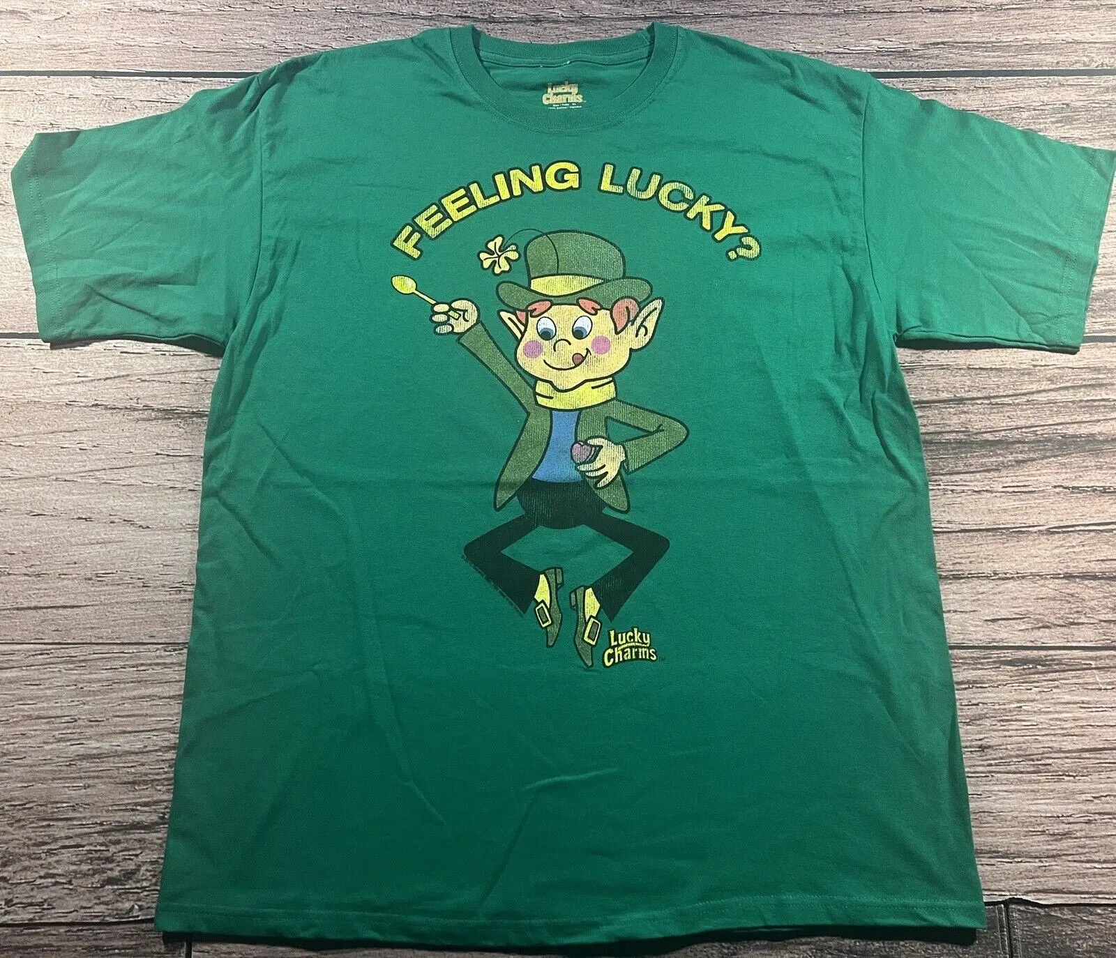 Feeling Lucky Charms Leprechaun Shamrock Camiseta verde para hombre, talla Xl