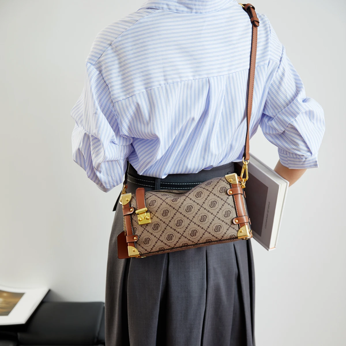 أزياء العلامة التجارية مصمم المرأة حقيبة كتف صغيرة بولي Leather جلد الإناث حقيبة كروسبودي الاتجاه حقيبة يد كلاسيكية sac à main sreка femنهائية