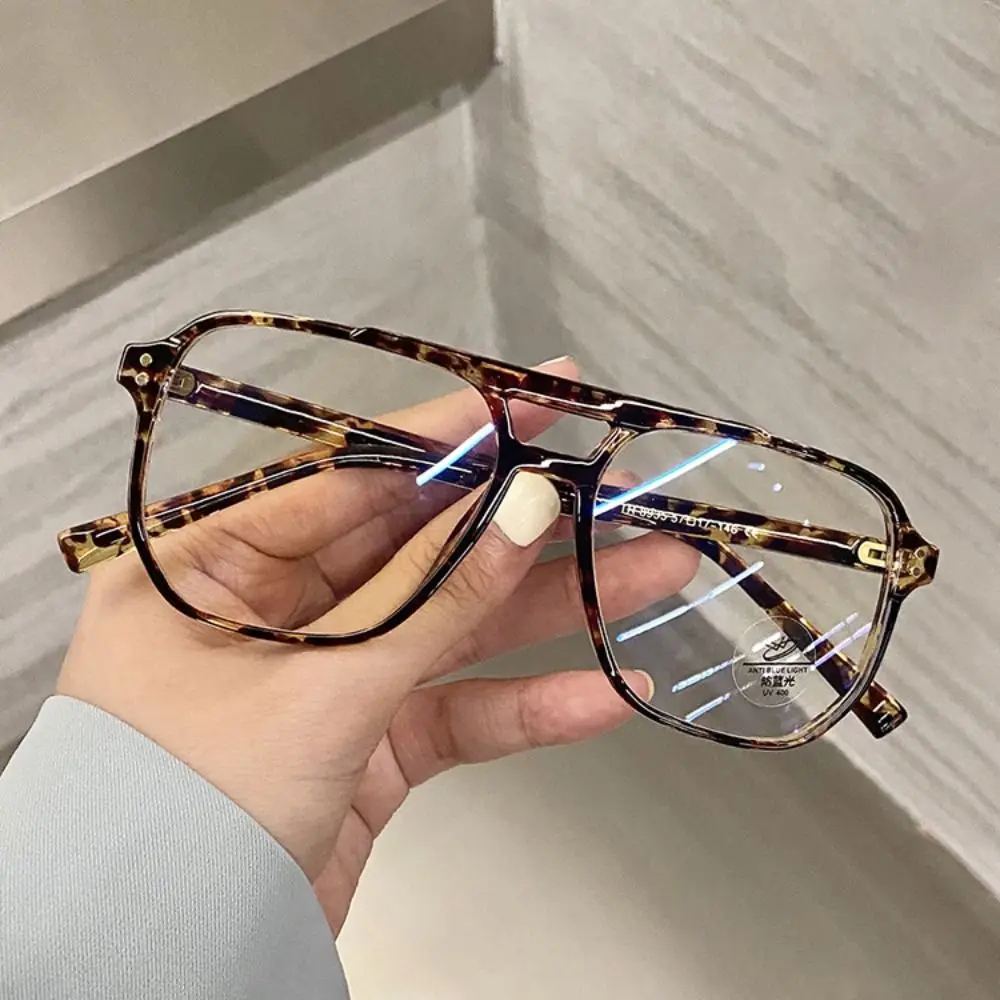 

Fashion Anti-blue Light Glasses Men Women Transparent Computer Glasses Frame Retro Square Eyeglasses