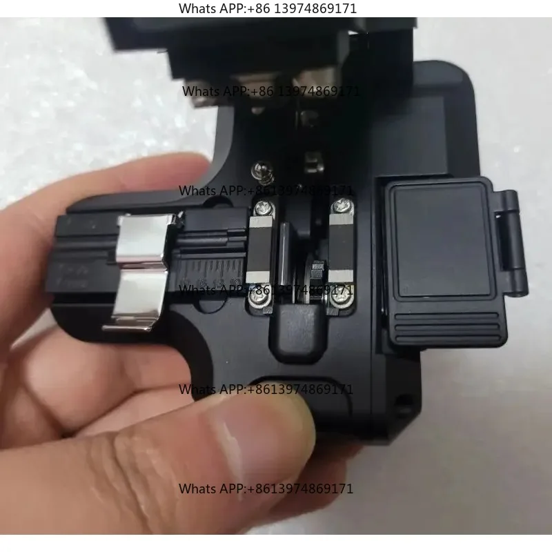 COMWAY CC-03 High Precision One-step Fiber Cleaver with Rotating Blade + 3 Port Fiber Stripper CS-02-B