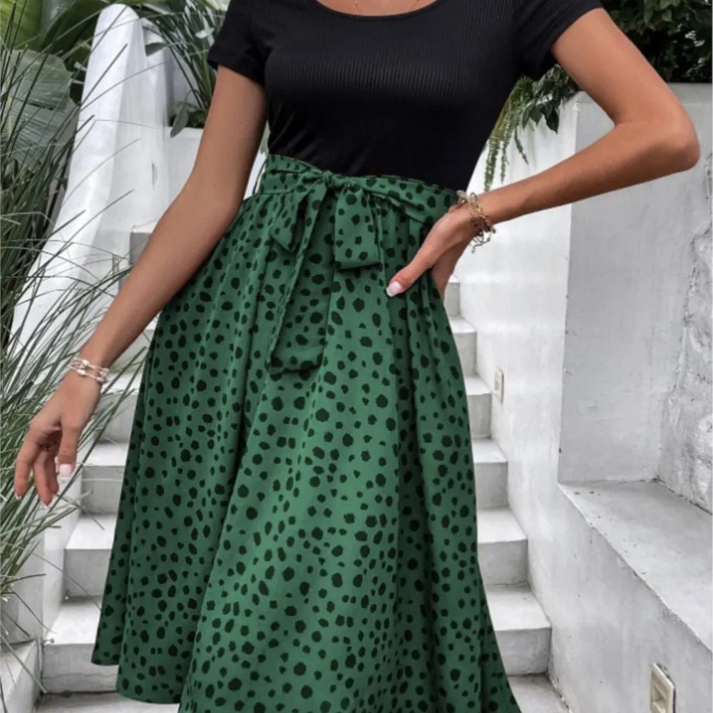 2025年 レディース 新作 プリントTシャツ Aラインワンピース 無地 スリムワンピース シンプルスタイル 通勤 ドット柄