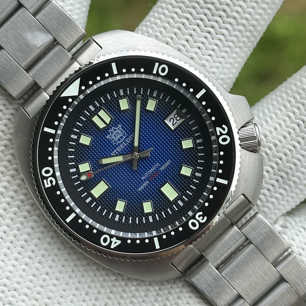 STEELDIVE SD1970F Blue Dial New Arrival 2026 Japan NH35 Automatic 200M Men's Dive Watch