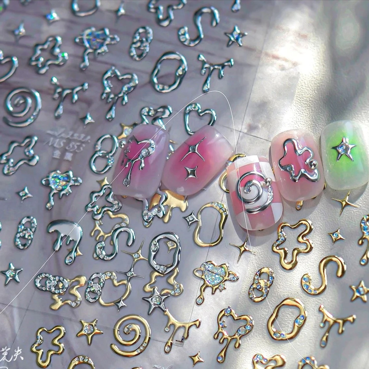 

Silver Metal Chain Star Love Heart Flower Gold Block Butterfly Punk Rock Irregular Line Clock Gems Y2K Nail Art Stickers Decals