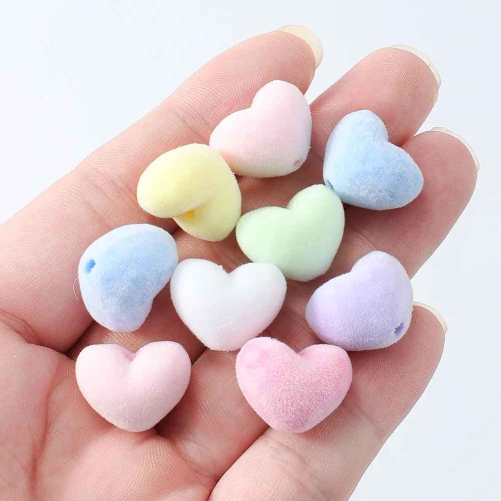 10 Stück 14x18mm Pastellfarbene Herz-Acrylperlen, Flauschige Liebe-Abstandsperlen für DIY-Schmuckherstellung, Armbänder, Halsketten – Detail 2