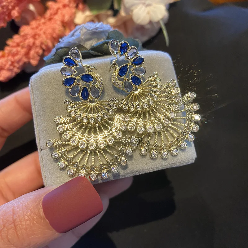 

Серьги HIBRIDE в европейском и американском стиле, ретро, с ярким изображением павлина, женские, легкие и роскошные украшения, подарок на свадьбу или праздник, 406