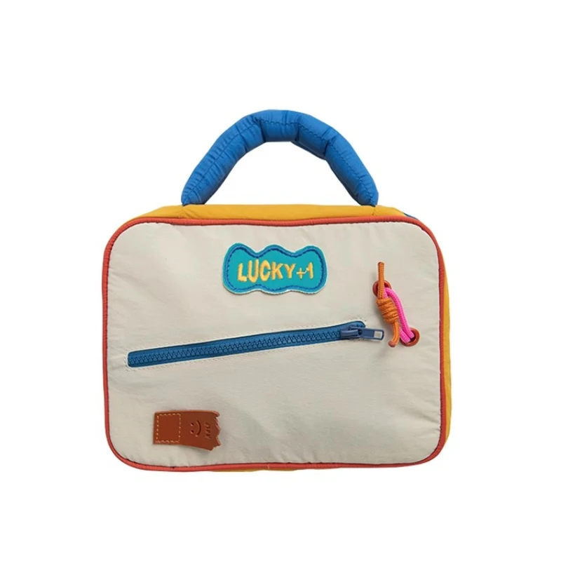 

Large-capacity makeup, toiletries, storage bags, portable travel versatile