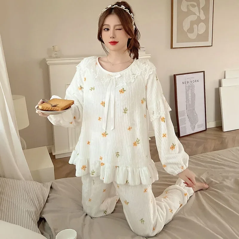 2024 New Coral Velvet Pajamas Women Winter Thickened Princess Style Loungewear Set Flannel Sweet Autumn Long Sleeved Homewear