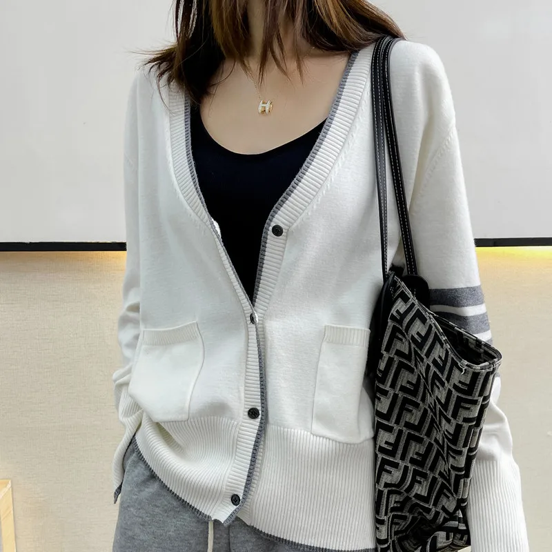 

TB V-neck solid color women's top with Korean high-end design sense Blouse spring/summer new cardigan