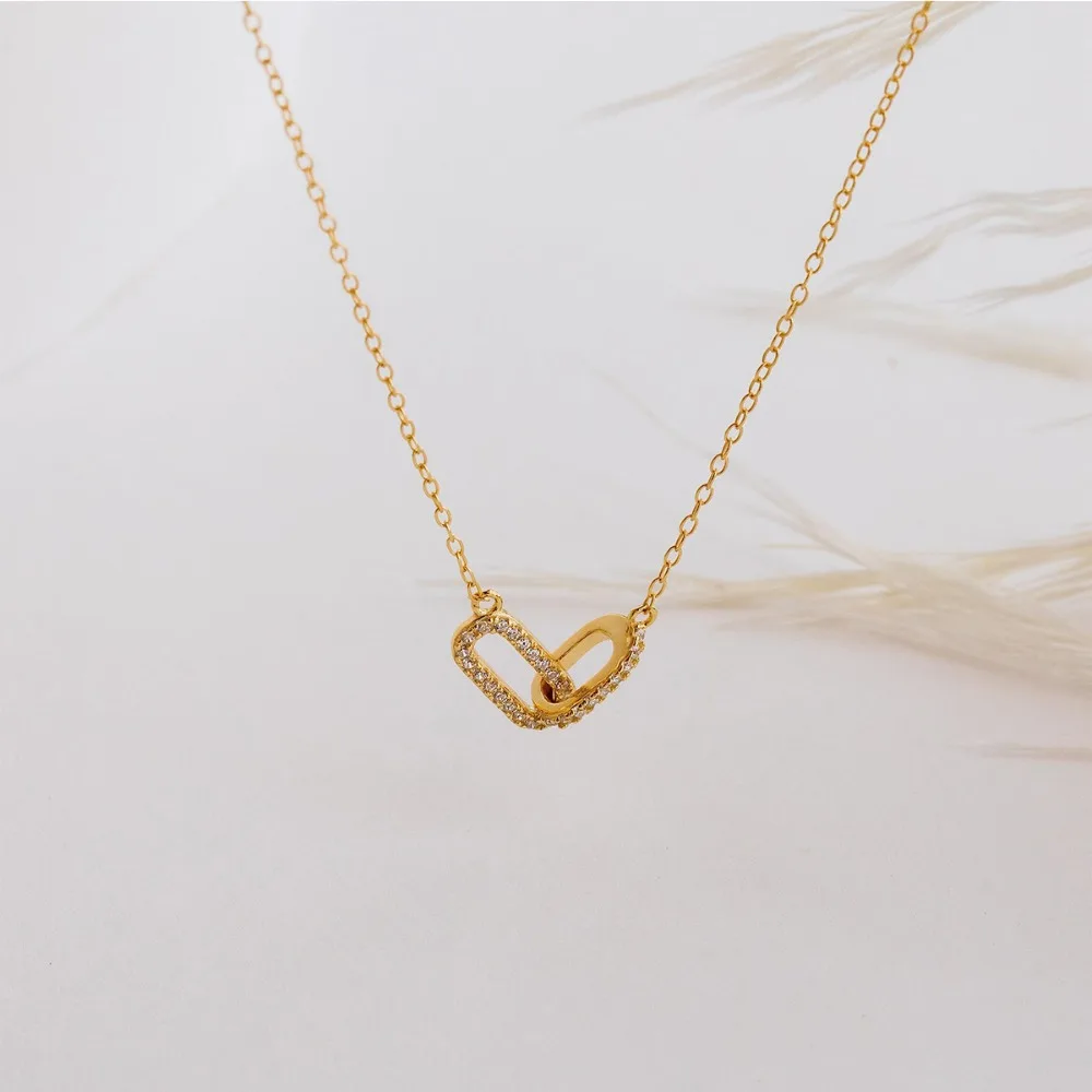 Interlocking Double Oval Ring Pendant Necklace for Women Gold Silver Tone CZ Crystal Chain Clavicle Elegant Luxury Jewelry Gift