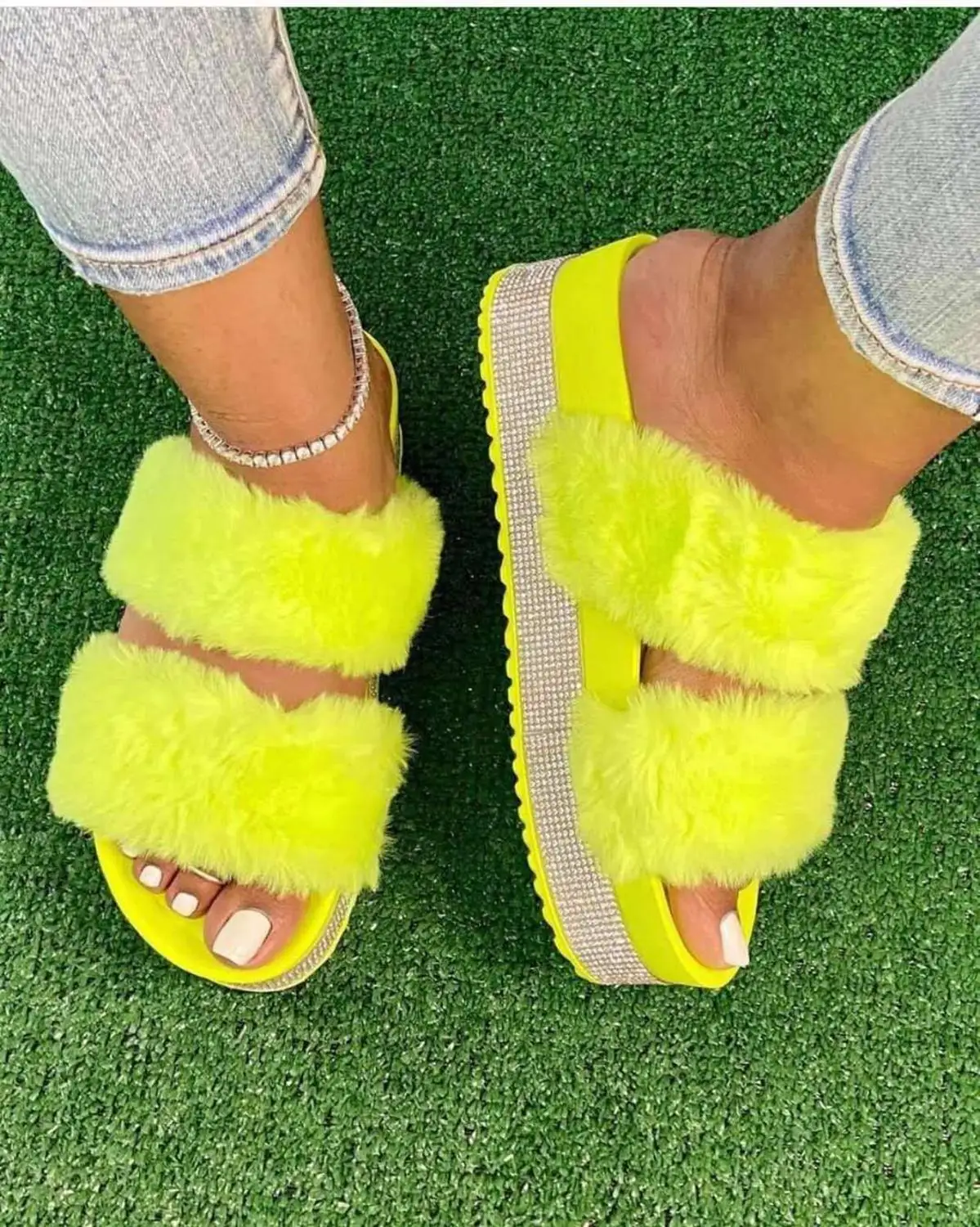 MS home anti-skid Spring/summer new 2024 new rhinestone thick bottom hairy slippers ladies plus size foreign trade hairy sandals