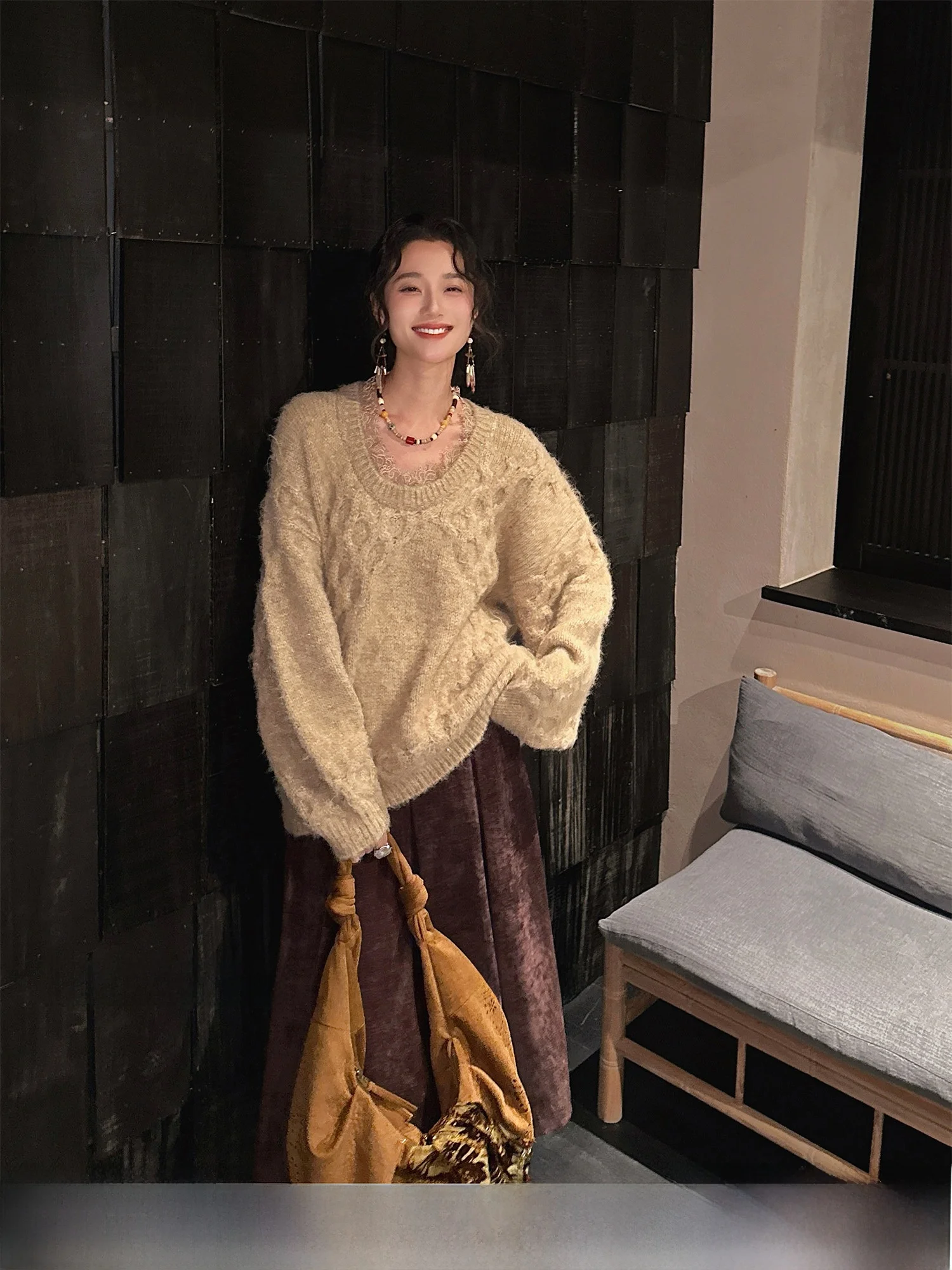 

Sanji Bla Flower Sweet Buwheat Lace Trim Twisted Flower U-Ne Sweater Women Winter Outerwear Lazy High-End Knitted Sweater