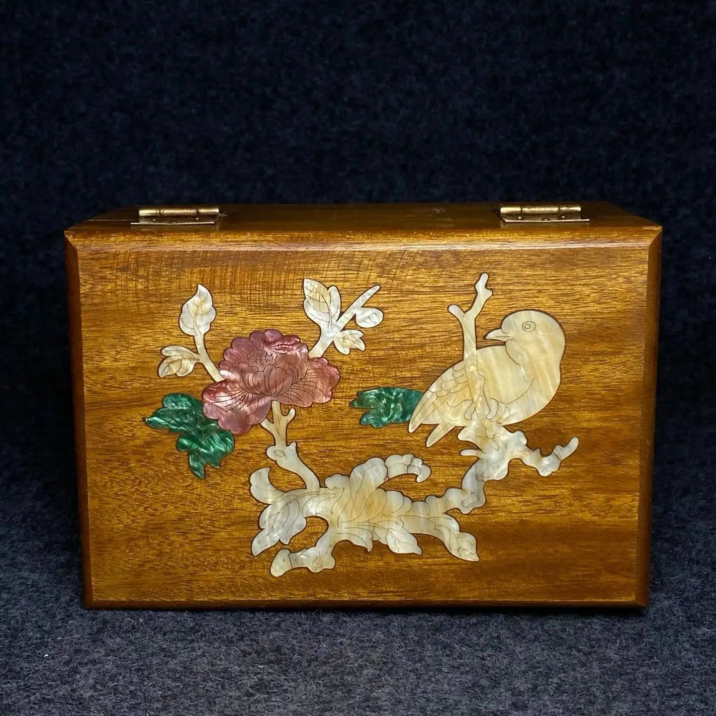 Pearwood Box Inlaid With Colorful Shells, Agarwood Buddhist Bead Necklace