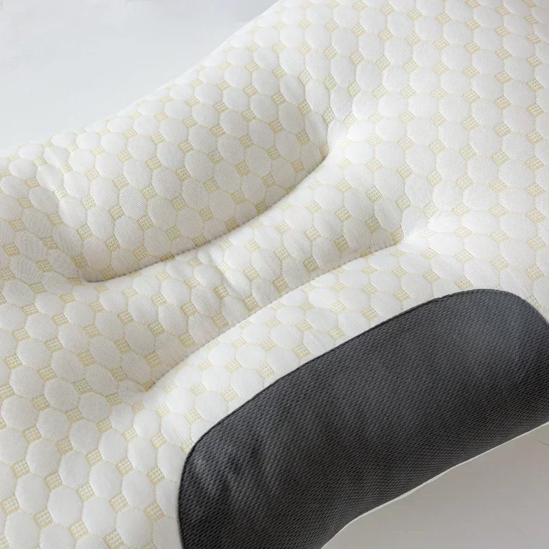 The concave convex design of the human body helps massage the neck, and the fiber massage pillow helps with sleep