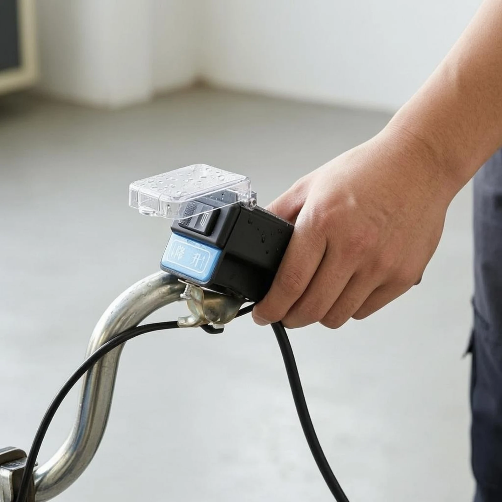 Self-Unloading Lift Switch Clear Cover Handlebar Switch Vehicle Accessory Compact High Reliability