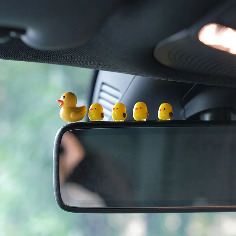 5Pcs Cute Mini Chicken Car Interior Decoration Auto Rearview Mirror Dashboard Ornaments Gift Car Accessories