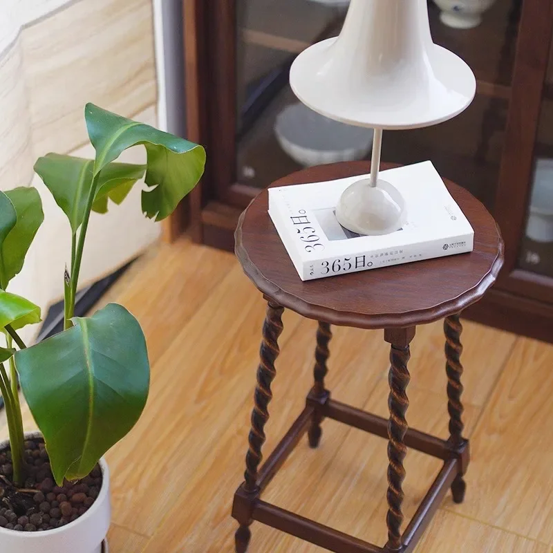 Solid wood medieval edge few French sofa living room table American bedside corner few retro small coffee table