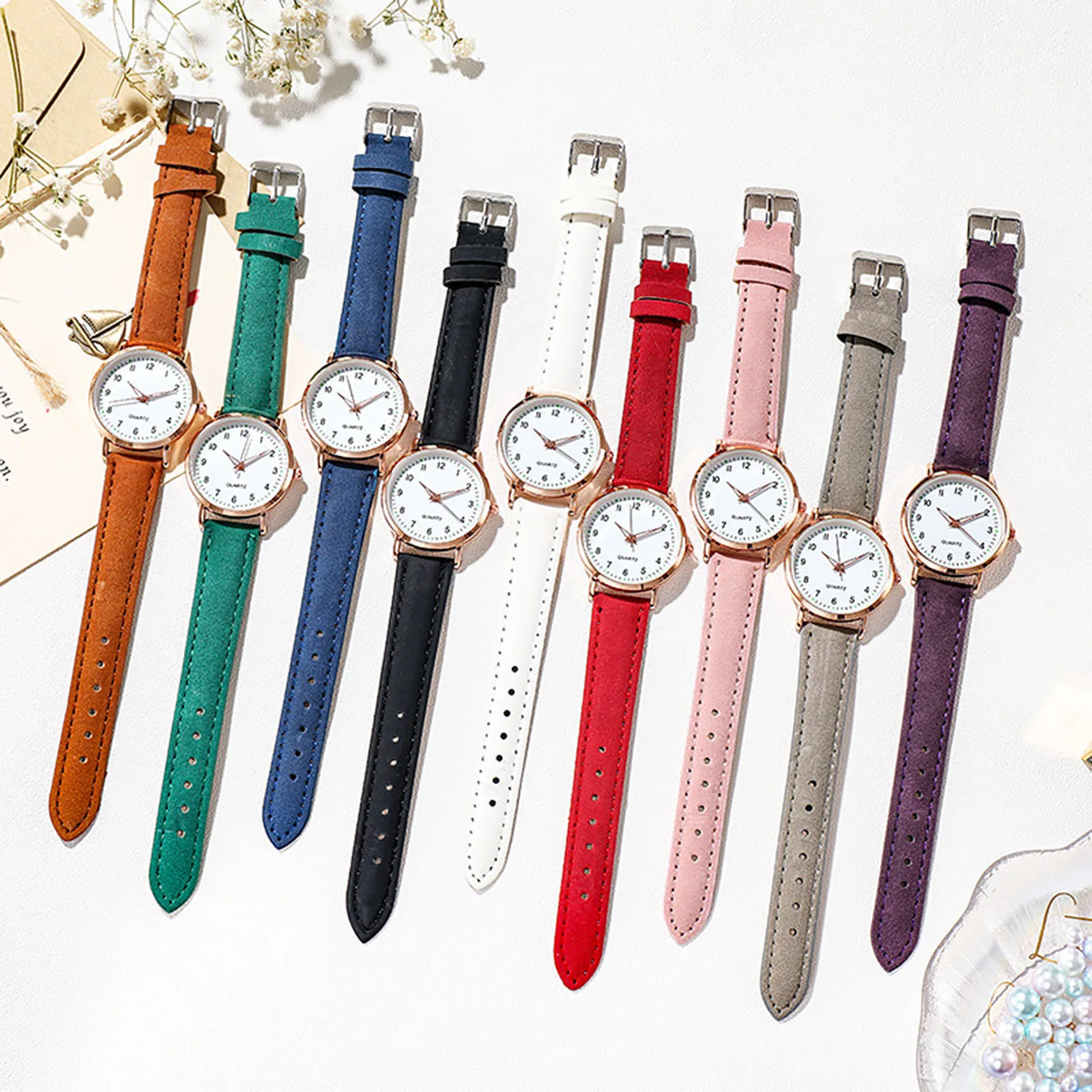 

Women's Leather Band Quartz Watch Simple Round Three-Hands Wristwatch for Brides Wedding Banquet Wearing