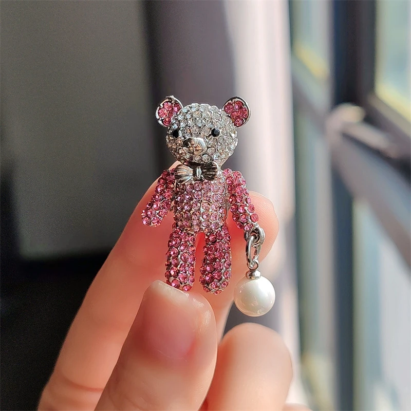 New Fashion Cute Cute Bear Brooch High Grade Personality Pin For Women Animal Corsage Clothing Accessories