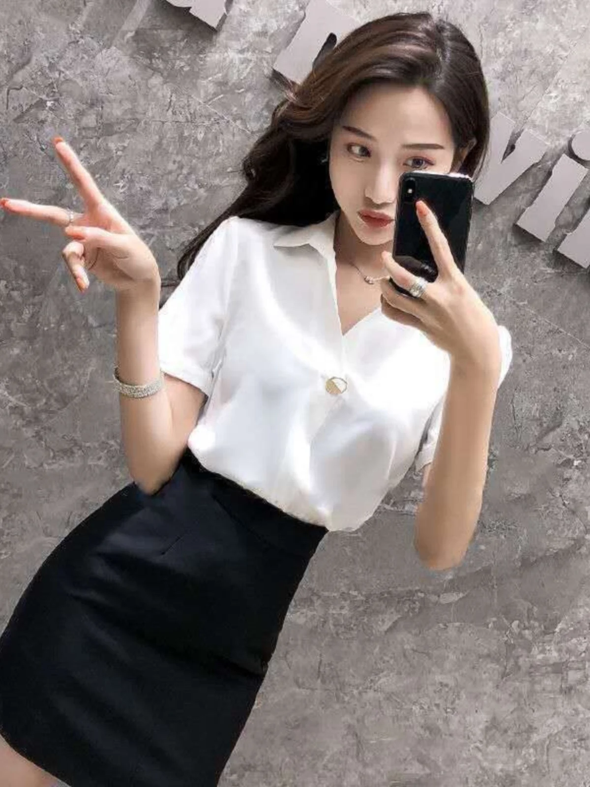 

White V-Neck Short Sleeve Chiffon Shirt Women's Office Fashion Summer New Design Sensation Professional Atmosphere Shirt