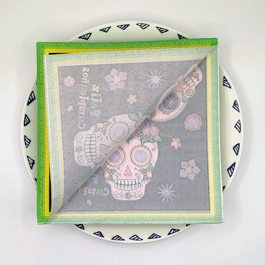 مناديل كالافيرا المكسيكية مقاس 13 بوصة جماجم مكونة من طبقتين مرسومة يدويًا وقطيفة وقماط فيليز |   ديكور طاولة فييستا، مستلزمات دي مورتوس