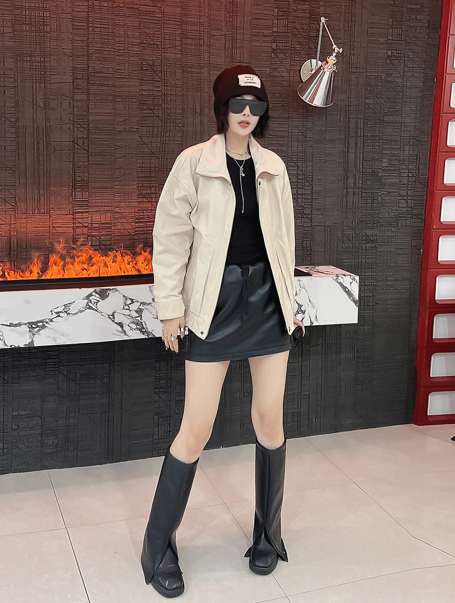 Giacca in Pelle Retrò con Finitura a Cera d'Olio, Giacca da Moto con Zip Robusta, Capospalla Invernale da Donna alla Moda