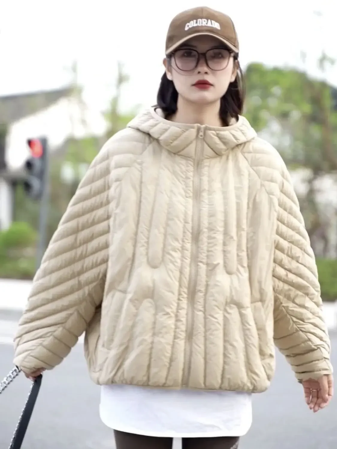 Outono e inverno moda feminina jaqueta de viagem com capuz curto pato branco jaqueta leve