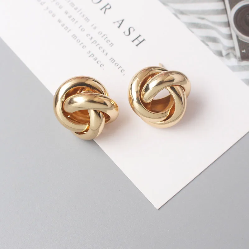 New Twist Stud Earrings for Women Personality Wild Earrings Gold Color Metal Geometric Statement Trend oorbellen for Female