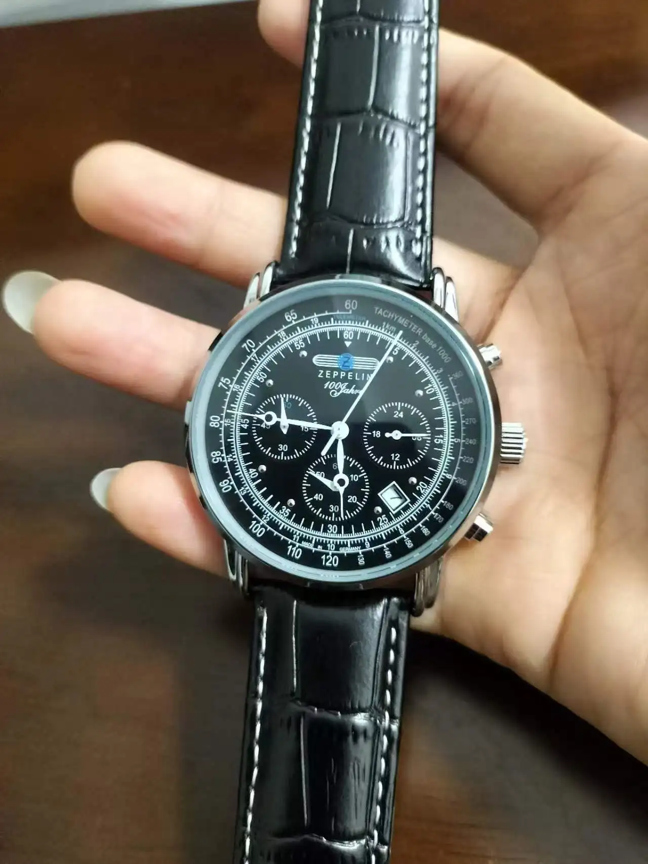Zeppelin Retro Herrenuhr mit Mesh-Armband, Drei-Zeiger-Präzisionsuhr, Paar-Uhr, Schlichte Casual-Uhr, Geschenk, Dating- und Business-Uhr