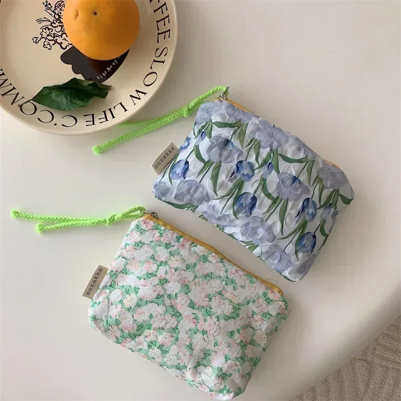 Women Small Cosmetic Bag Tulip Flower Print Beauty Makeup Bag Case Portable Earphone Sanitary Napkin Pad Storage Pouch