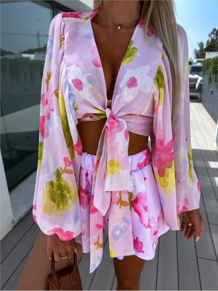 Chiffon Short Sets Women Sexy Deep V-neck Lantern Sleeve Leace-up Cropped Top And Shorts Two Piece Set Fashion Casual Beachwear