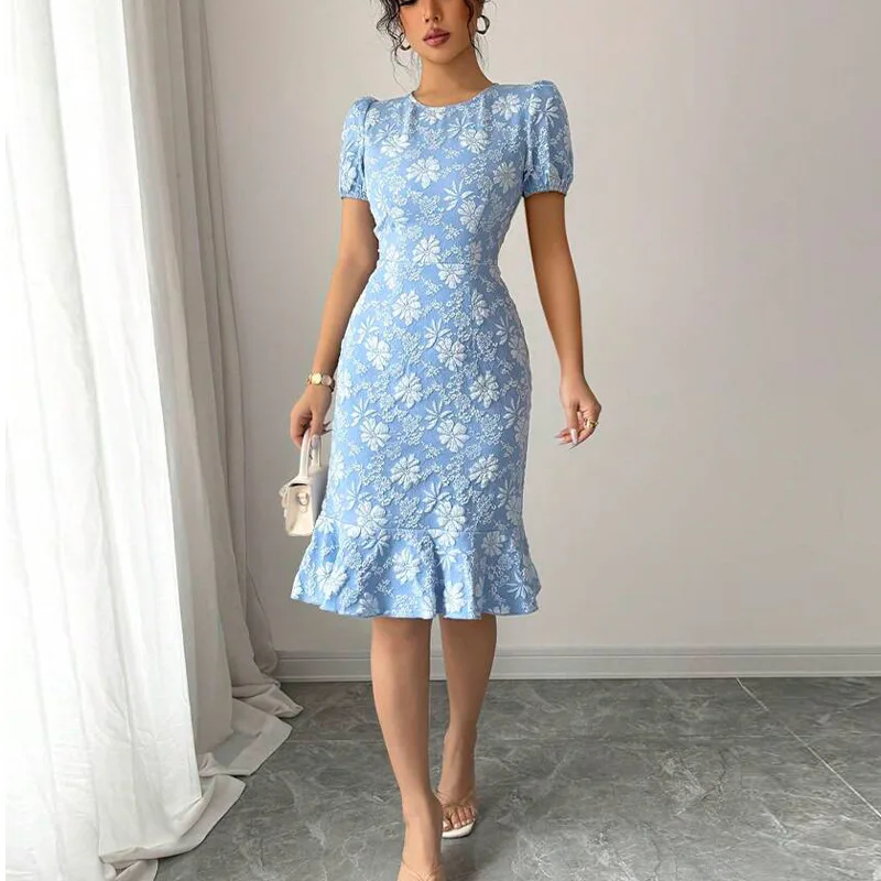 

2025 Summer New Daisy Embossed Dress | Slim Fit Mermaid Hem Short Sleeve Euro-American Women's Hot Seller