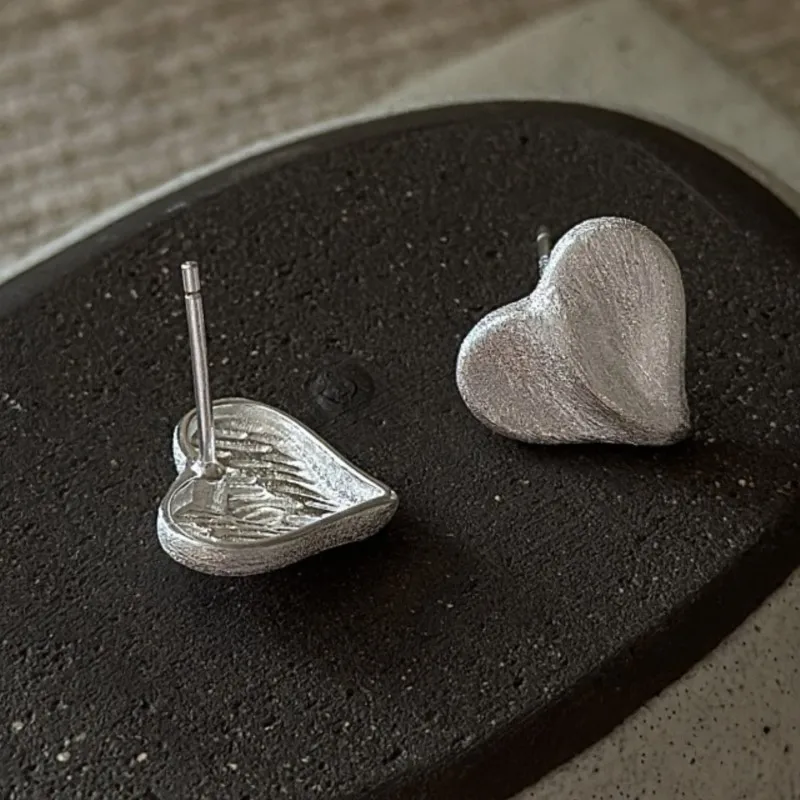 

VENTFILLE 100% стерлингового серебра 925 пробы, матовые серьги для женщин, текстура сердца любви, минималистичные милые ювелирные изделия, подарок, дропшиппинг