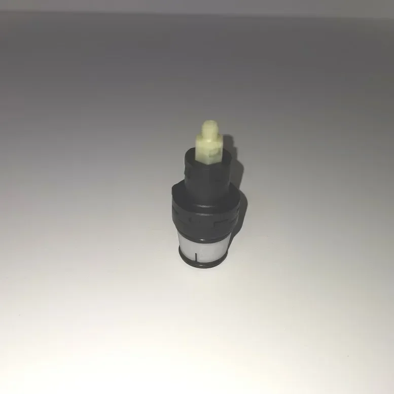 Original imported shower accessories 95758000 concealed button valve core