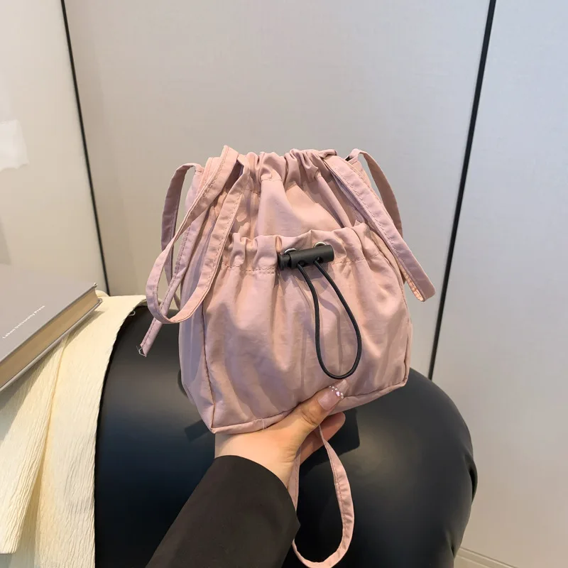 

Fashion Women Shoulder Bag Simple Versatile Drawstring Crossbody Bag Reusable Creative Tote Bags Cell Phone Purse Pouch